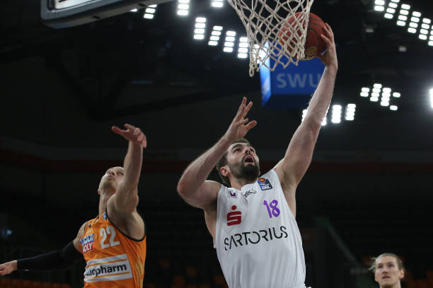 顺下接球 顺下接球