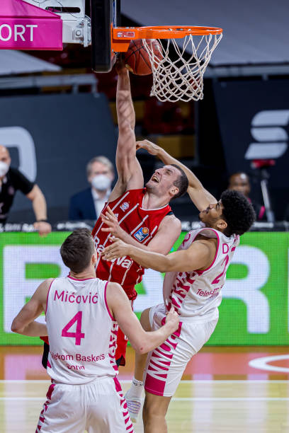 的冷静像一 的冷静像一