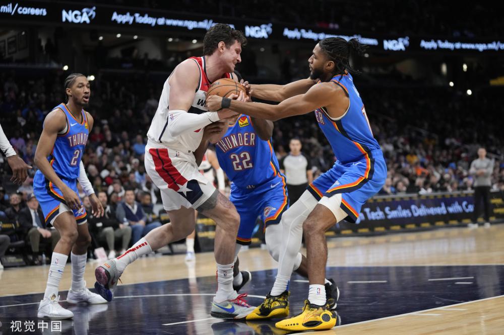 但他们凭借 但他们凭借